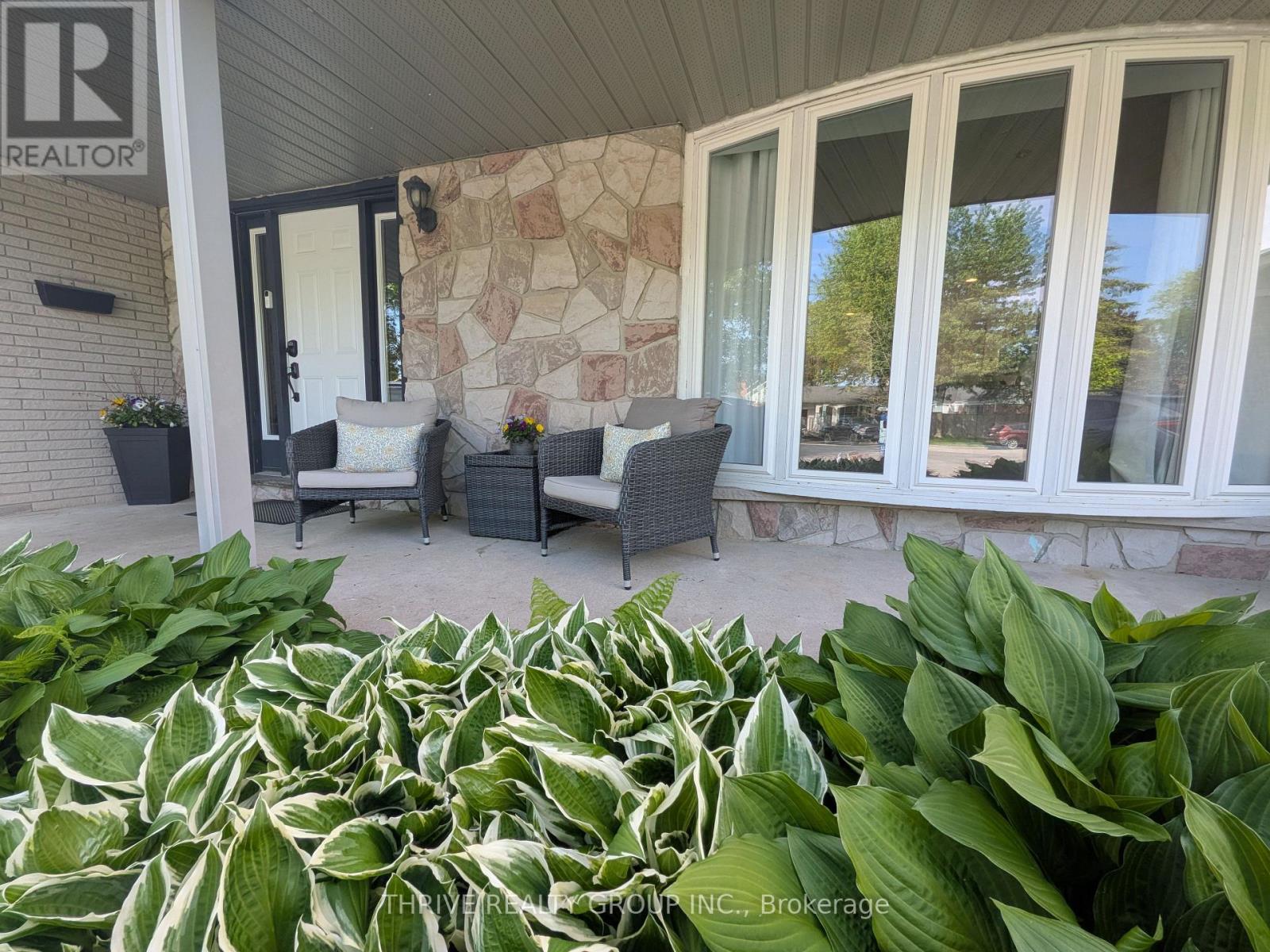 19 Kendall Court, London North, Ontario  N5X 1E4 - Photo 3 - X13646746
