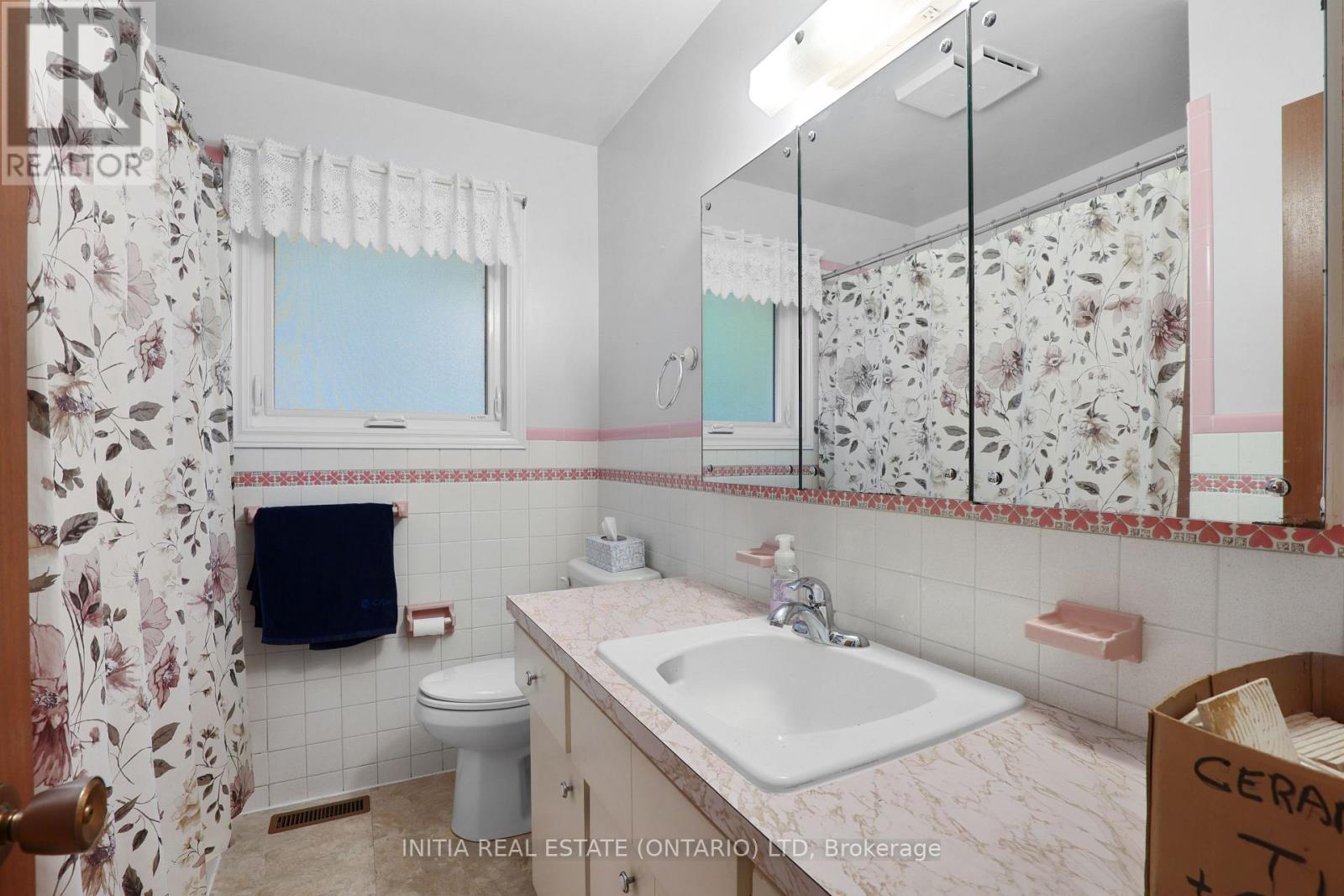 10395 Longwoods Road, Middlesex Centre, Ontario  N0L 1E0 - Photo 20 - X13646780