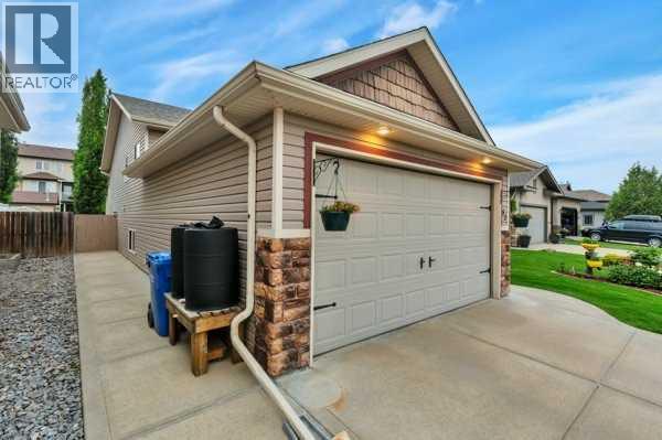 52 Irving Crescent, Red Deer, Alberta  T4R 3R9 - Photo 3 - A2326981