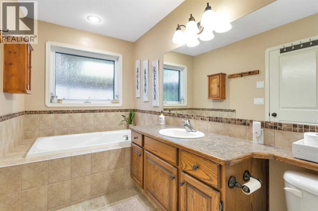 52 Irving Crescent, Red Deer, Alberta  T4R 3R9 - Photo 19 - A2326981