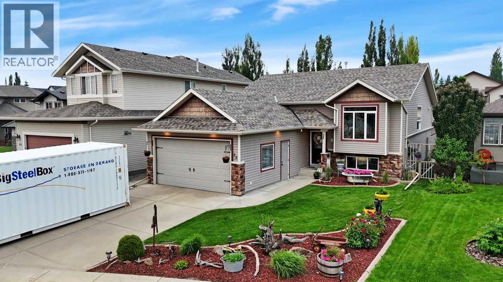 52 Irving Crescent, Red Deer, Alberta  T4R 3R9 - Photo 1 - A2326981