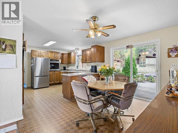 2429 Salmon River Road, Salmon Arm, British Columbia  V1E 4M1 - Photo 6 - 10389980