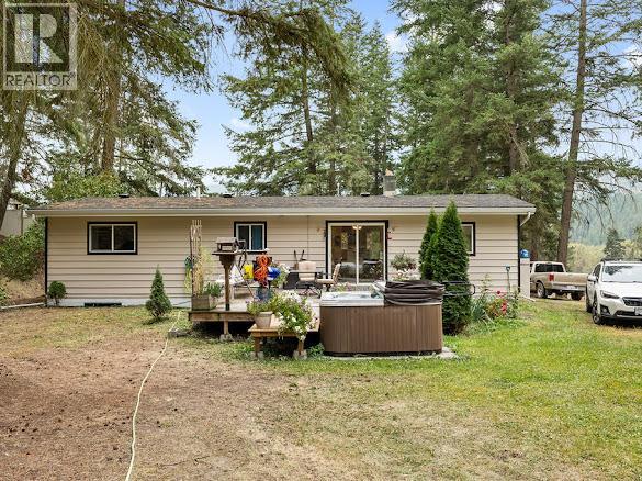 2429 Salmon River Road, Salmon Arm, British Columbia  V1E 4M1 - Photo 3 - 10389980