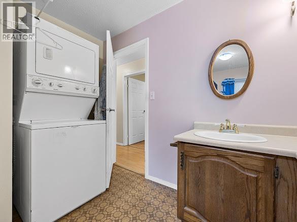 2429 Salmon River Road, Salmon Arm, British Columbia  V1E 4M1 - Photo 21 - 10389980