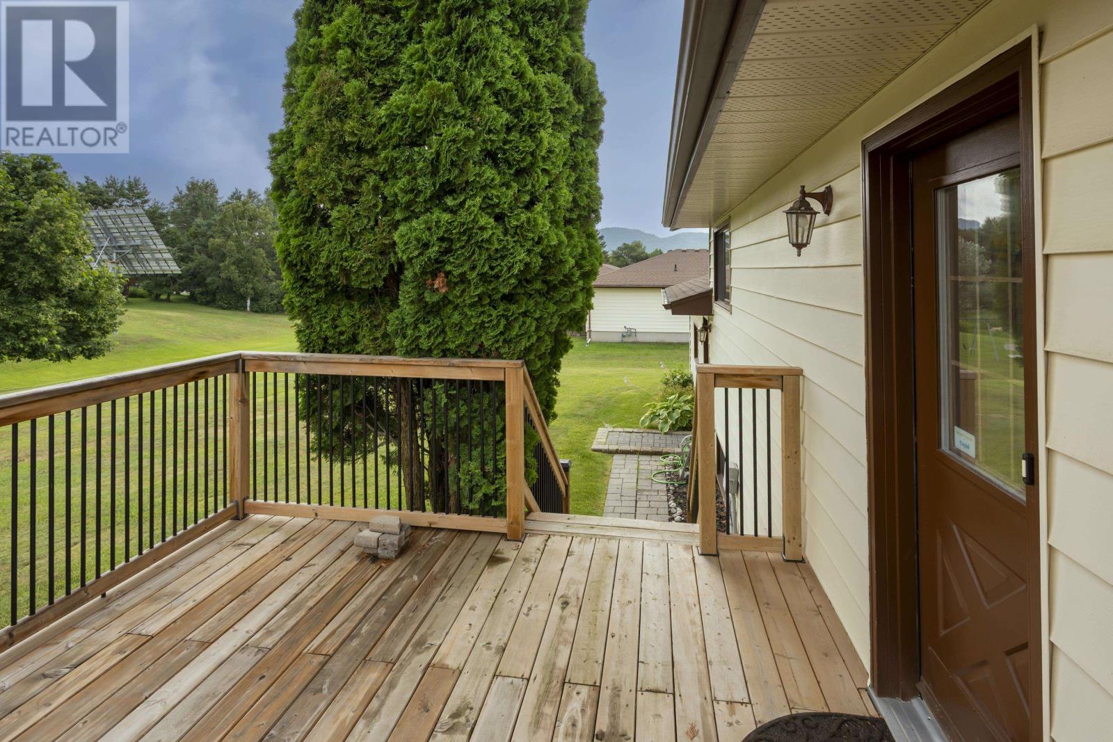 1030 Brookview Pl, Thunder Bay, Ontario  P7J 1B2 - Photo 7 - TB2602269