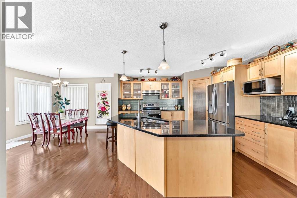 505 Kincora Bay NW, Calgary, Alberta  T3R 1N4 - Photo 8 - A2334775