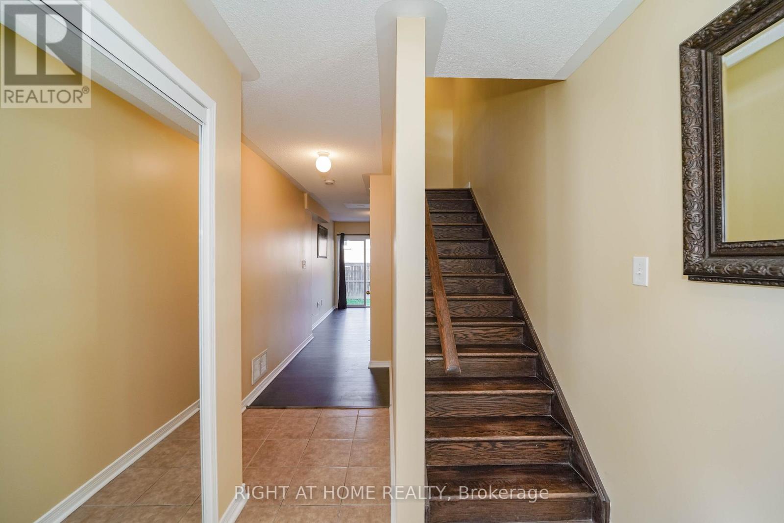 48 Curran Hall Crescent, Toronto, Ontario  M1G 0A2 - Photo 12 - E13603822