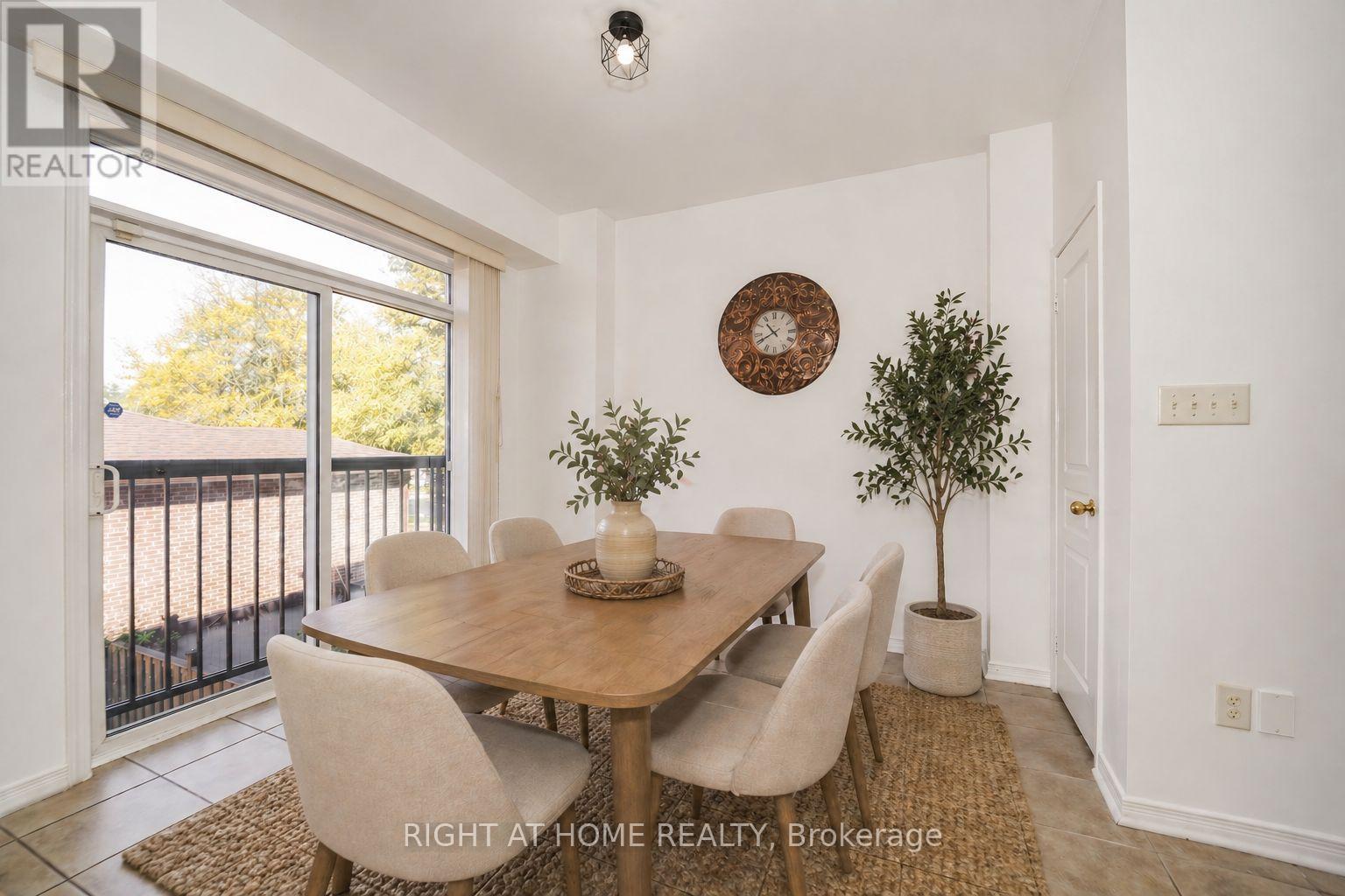 48 Curran Hall Crescent, Toronto, Ontario  M1G 0A2 - Photo 5 - E13603822