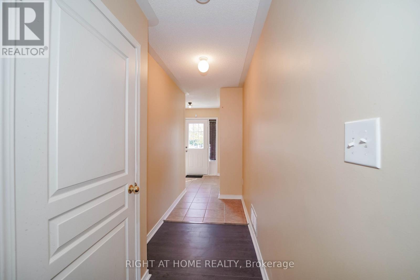48 Curran Hall Crescent, Toronto, Ontario  M1G 0A2 - Photo 13 - E13603822