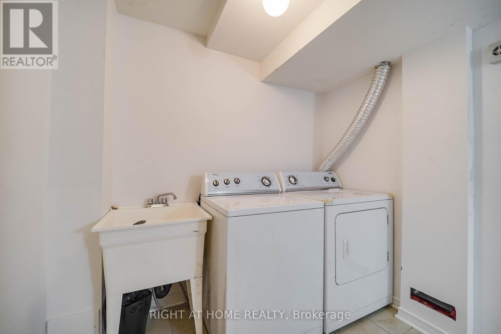 48 Curran Hall Crescent, Toronto, Ontario  M1G 0A2 - Photo 14 - E13603822