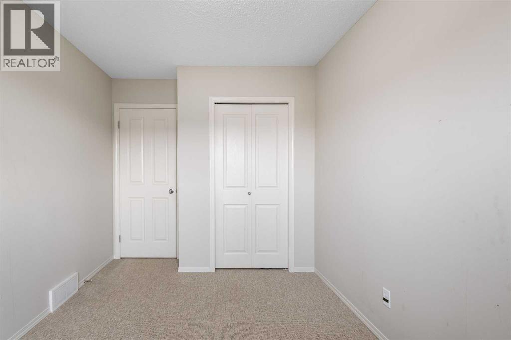 17 Panatella Villas NW, Calgary, Alberta  T3K 0G7 - Photo 17 - A2335375