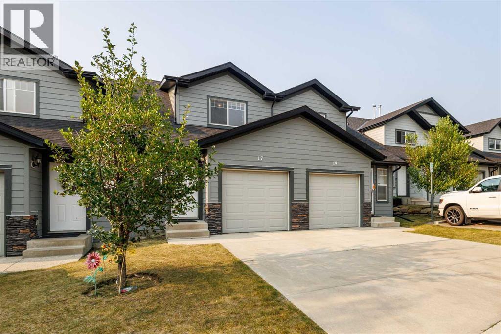 17 Panatella Villas NW, Calgary, Alberta  T3K 0G7 - Photo 28 - A2335375