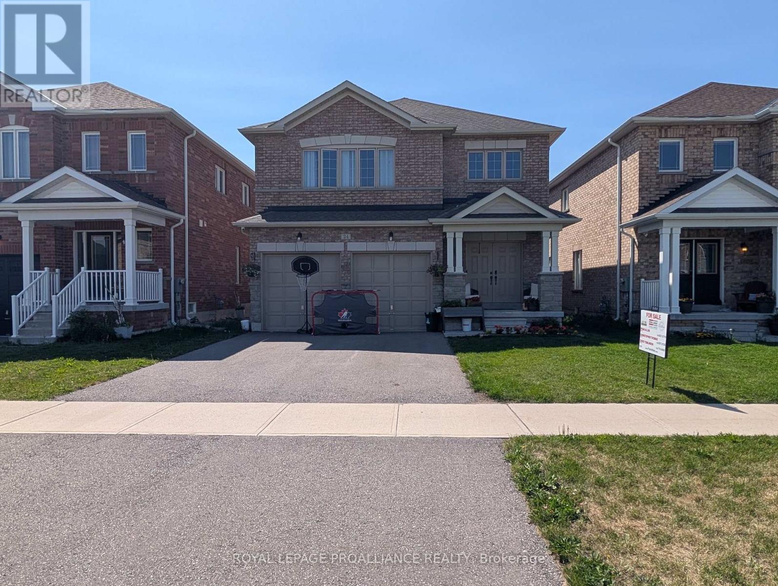 24 Terry Clayton Avenue, Brock, Ontario  L0K 1B0 - Photo 2 - N13599412