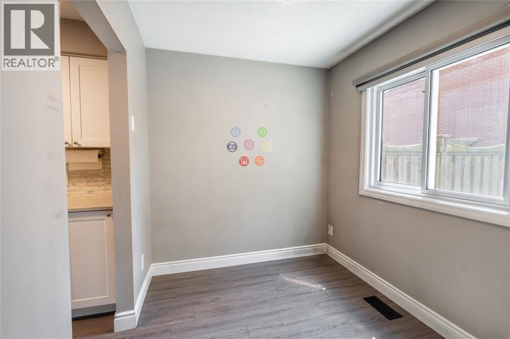 301 Edgewood Street Unit# 2, Sarnia, Ontario  N7S 4X7 - Photo 10 - 26019065
