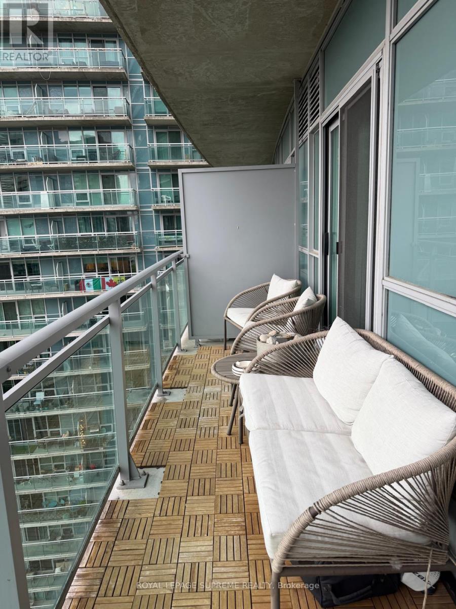 1429 - 165 Legion Road, Toronto, Ontario  M8Y 0B3 - Photo 16 - W13644884