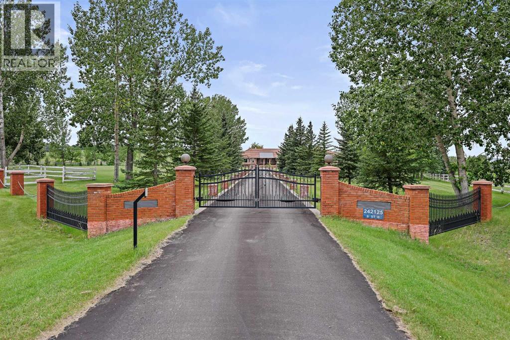 242125 8 Street E, Rural Foothills County, Alberta