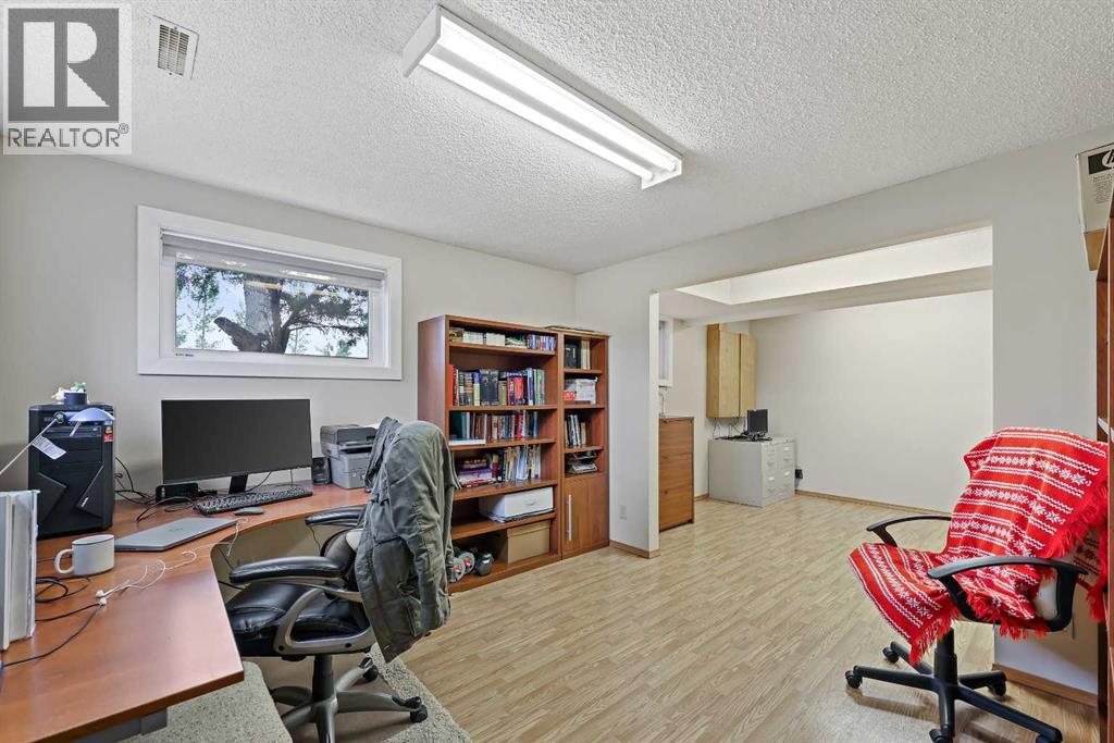 242125 8 Street E, Rural Foothills County, Alberta  T1S 3L2 - Photo 30 - A2335368