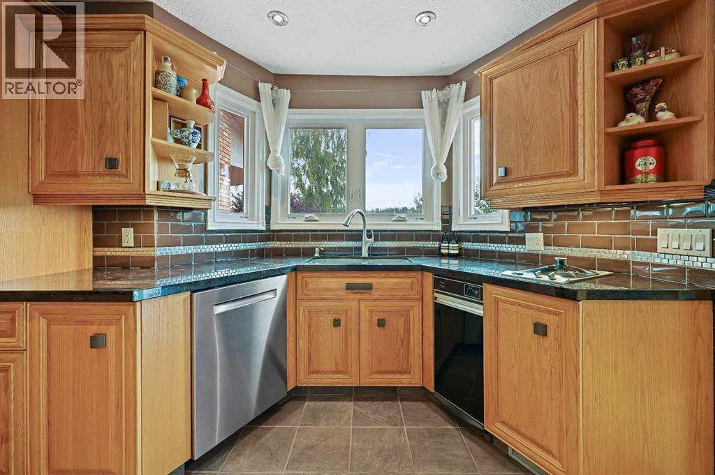 242125 8 Street E, Rural Foothills County, Alberta  T1S 3L2 - Photo 8 - A2335368