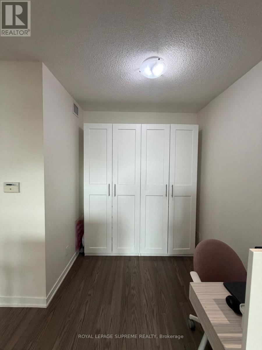 1429 - 165 Legion Road, Toronto, Ontario  M8Y 0B3 - Photo 11 - W13644884