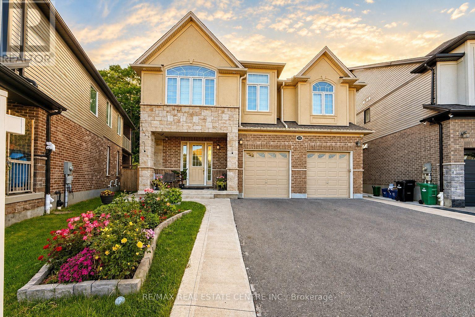 285 Sedgewood Street, Kitchener, Ontario  N2P 0G6 - Photo 1 - X13440312