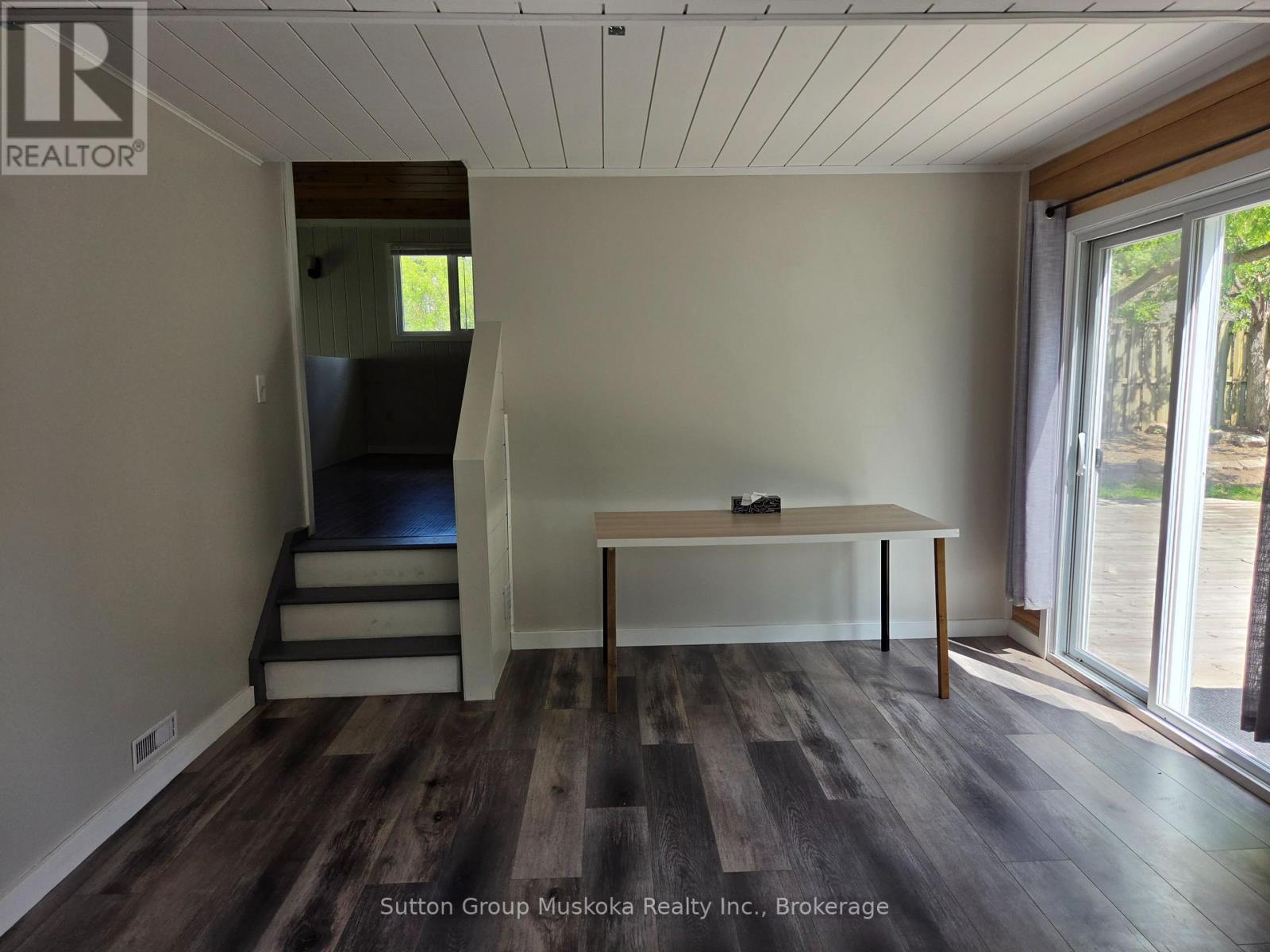 11 West Road, Huntsville, Ontario  P1H 1L1 - Photo 12 - X13646698