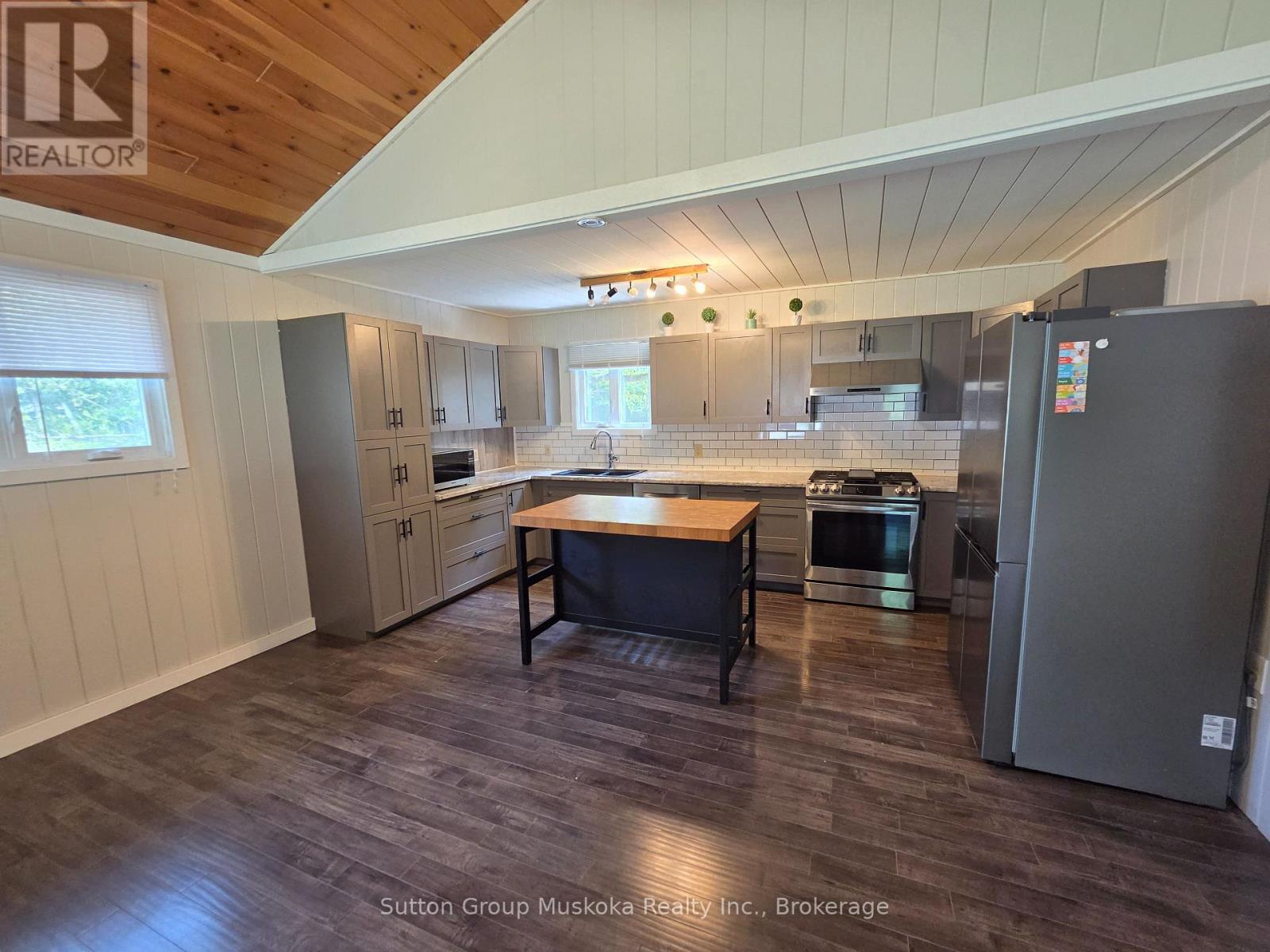 11 West Road, Huntsville, Ontario  P1H 1L1 - Photo 7 - X13646698