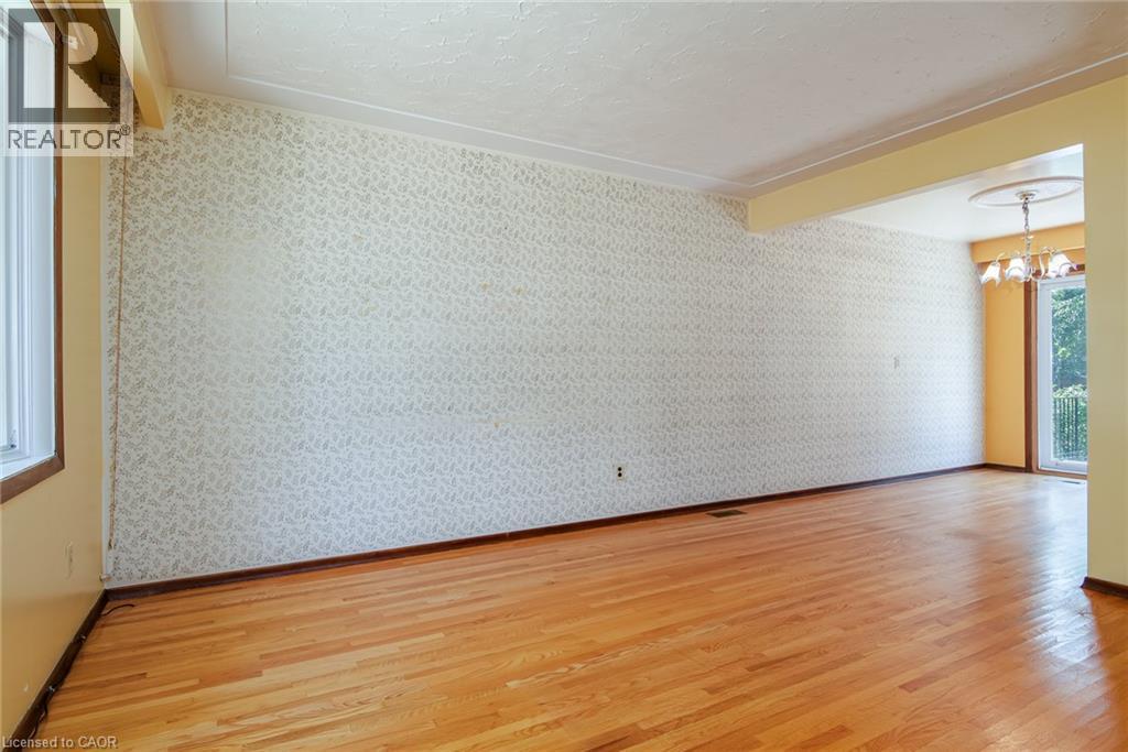 635 Cedargrove Place, Waterloo, Ontario  N2L 4Y8 - Photo 10 - 40852390