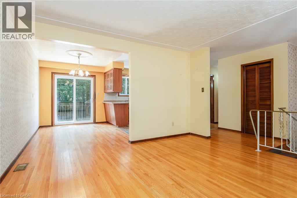 635 Cedargrove Place, Waterloo, Ontario  N2L 4Y8 - Photo 11 - 40852390