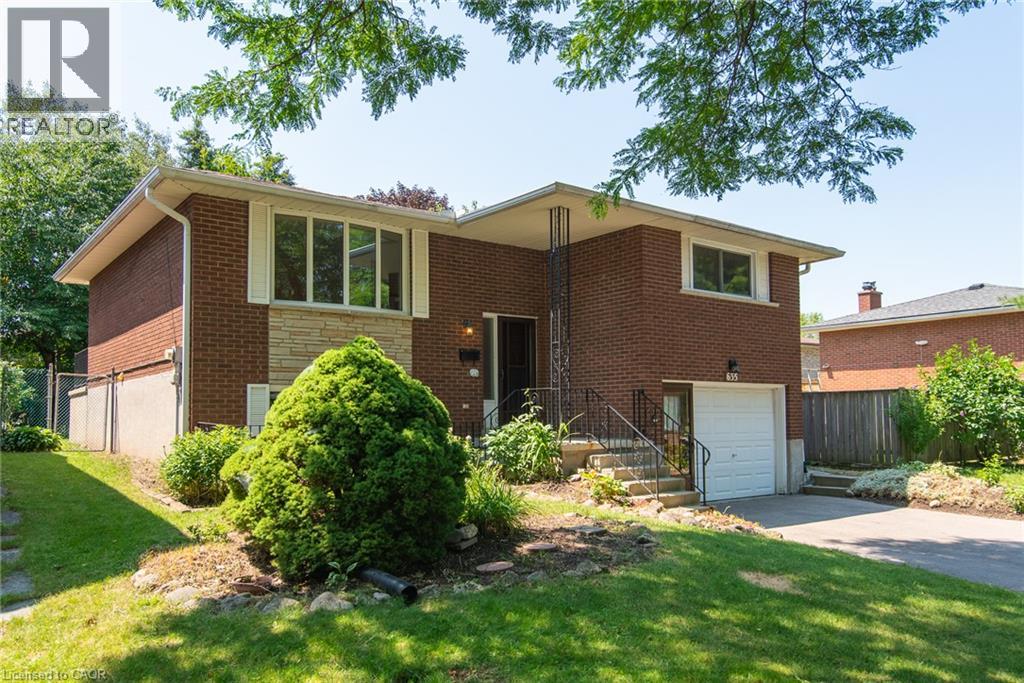 635 Cedargrove Place, Waterloo, Ontario  N2L 4Y8 - Photo 2 - 40852390