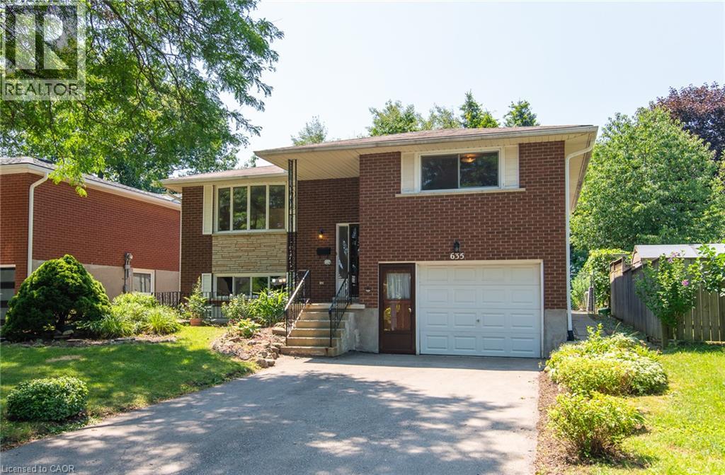 635 Cedargrove Place, Waterloo, Ontario  N2L 4Y8 - Photo 3 - 40852390
