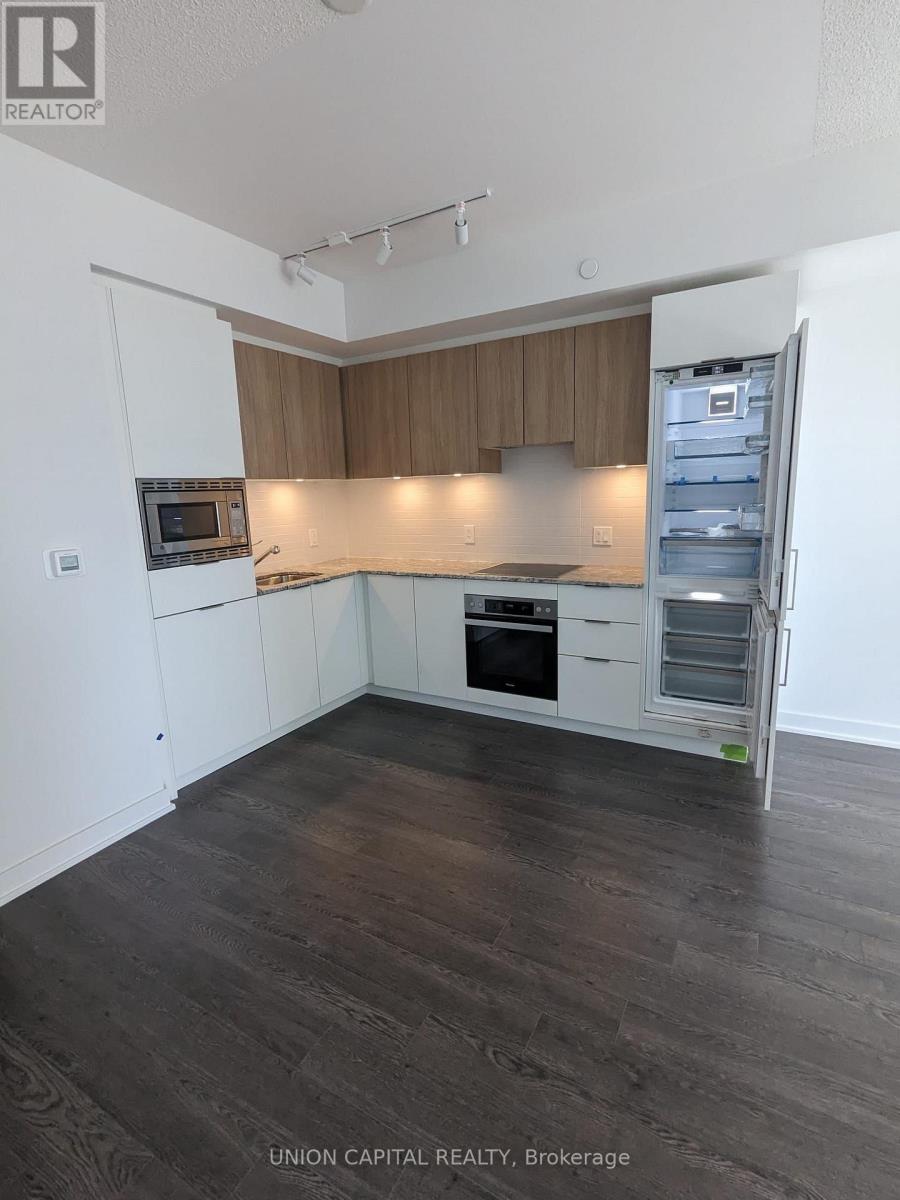 308 - 50 O'neill Road, Toronto, Ontario  M3C 0H1 - Photo 1 - C13646704