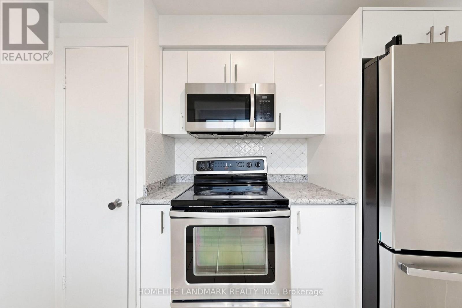 26 Fenside Drive, Toronto, Ontario  M3A 2V3 - Photo 23 - C13646758