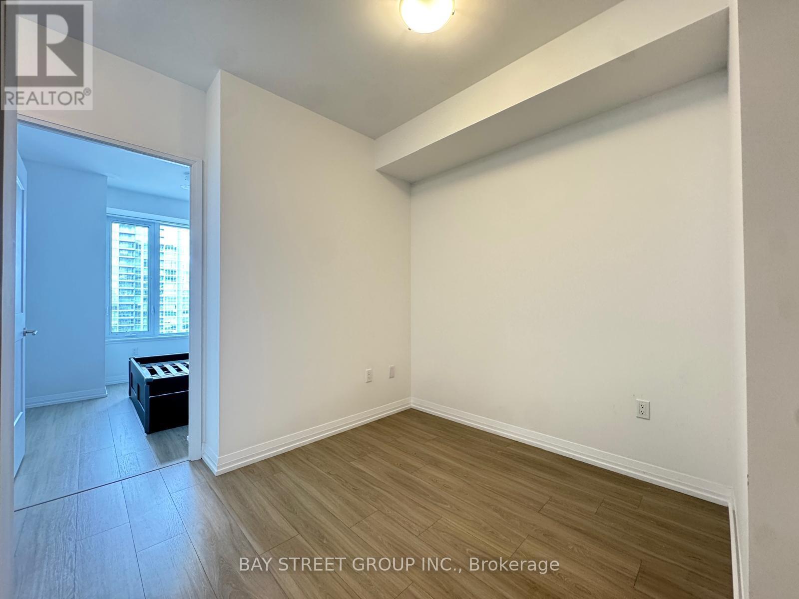 2515 - 50 Dunfield Avenue, Toronto, Ontario  M4S 0E4 - Photo 11 - C13646788