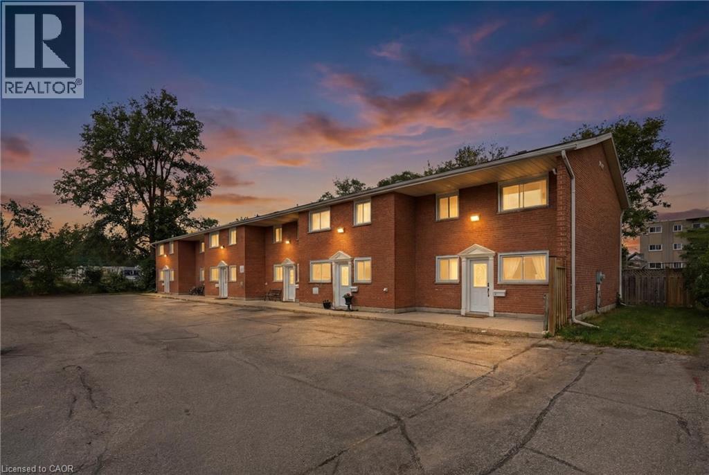 48 WINDOM Road Unit# I, Kitchener, Ontario
