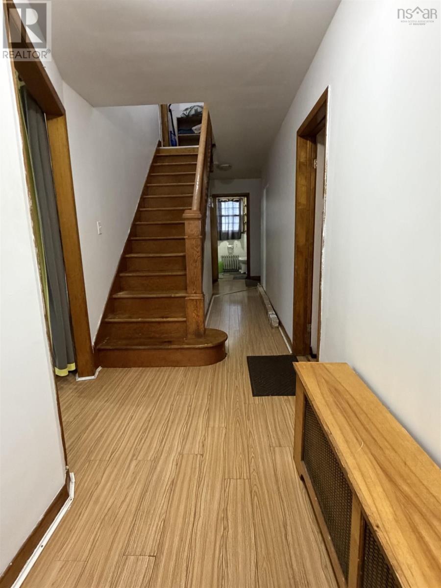151 Gray Street, Sydney, Nova Scotia  B1P 4L3 - Photo 5 - 202619687