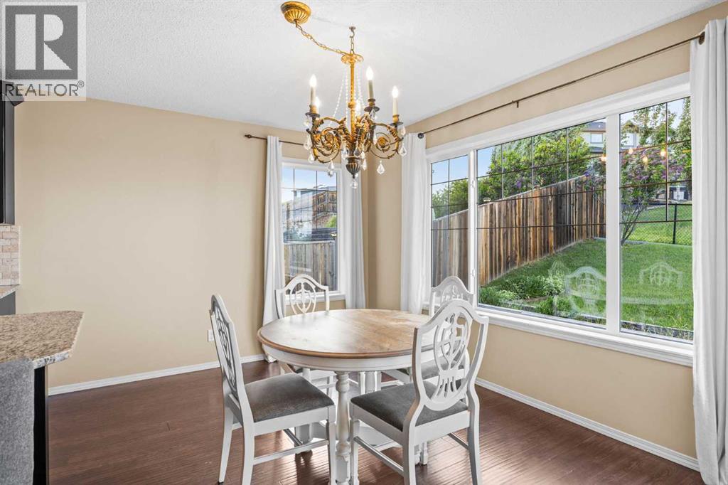 38 Westmount Way, Okotoks, Alberta  T1S 0E1 - Photo 9 - A2310440