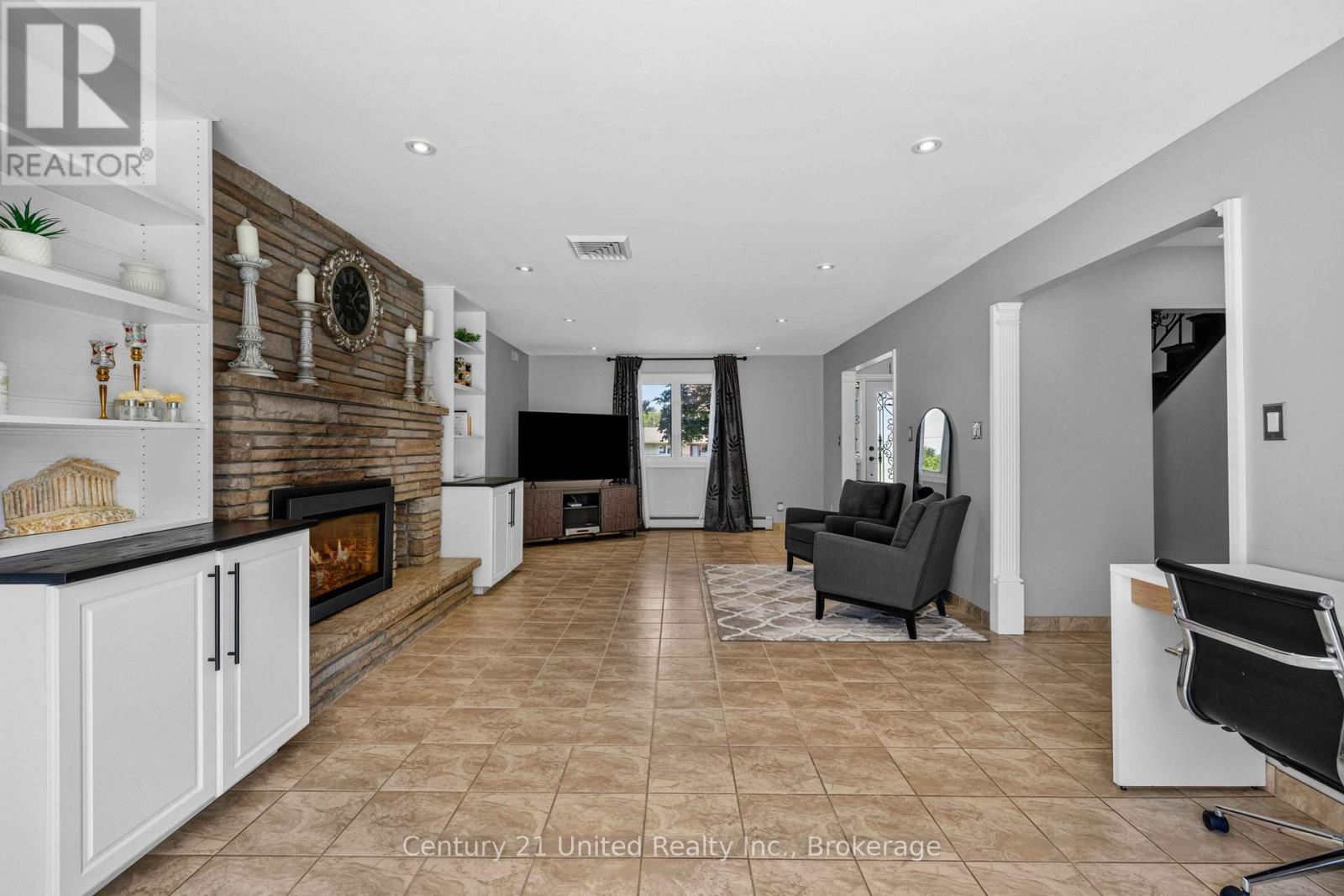 214 Hillview Drive, Peterborough, Ontario  K9K 2N2 - Photo 5 - X13646694