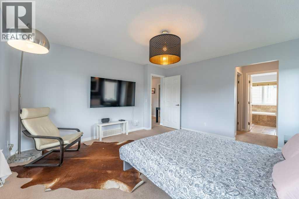 15 Windwood Grove SW, Airdrie, Alberta  T4B 3T2 - Photo 26 - A2321440