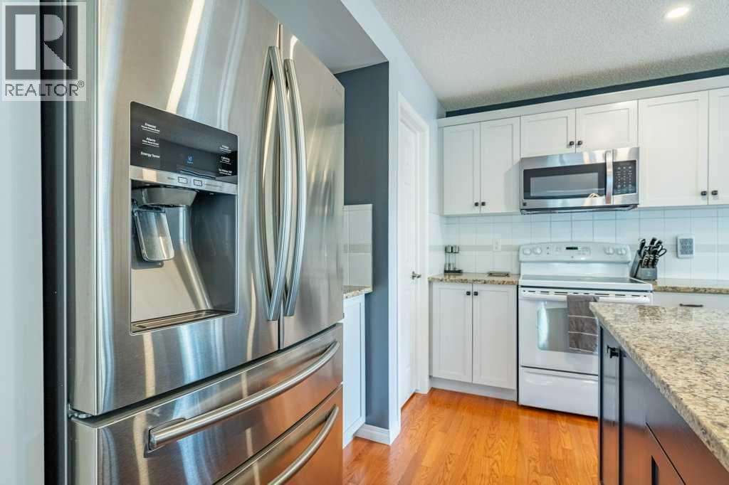 15 Windwood Grove SW, Airdrie, Alberta  T4B 3T2 - Photo 10 - A2321440