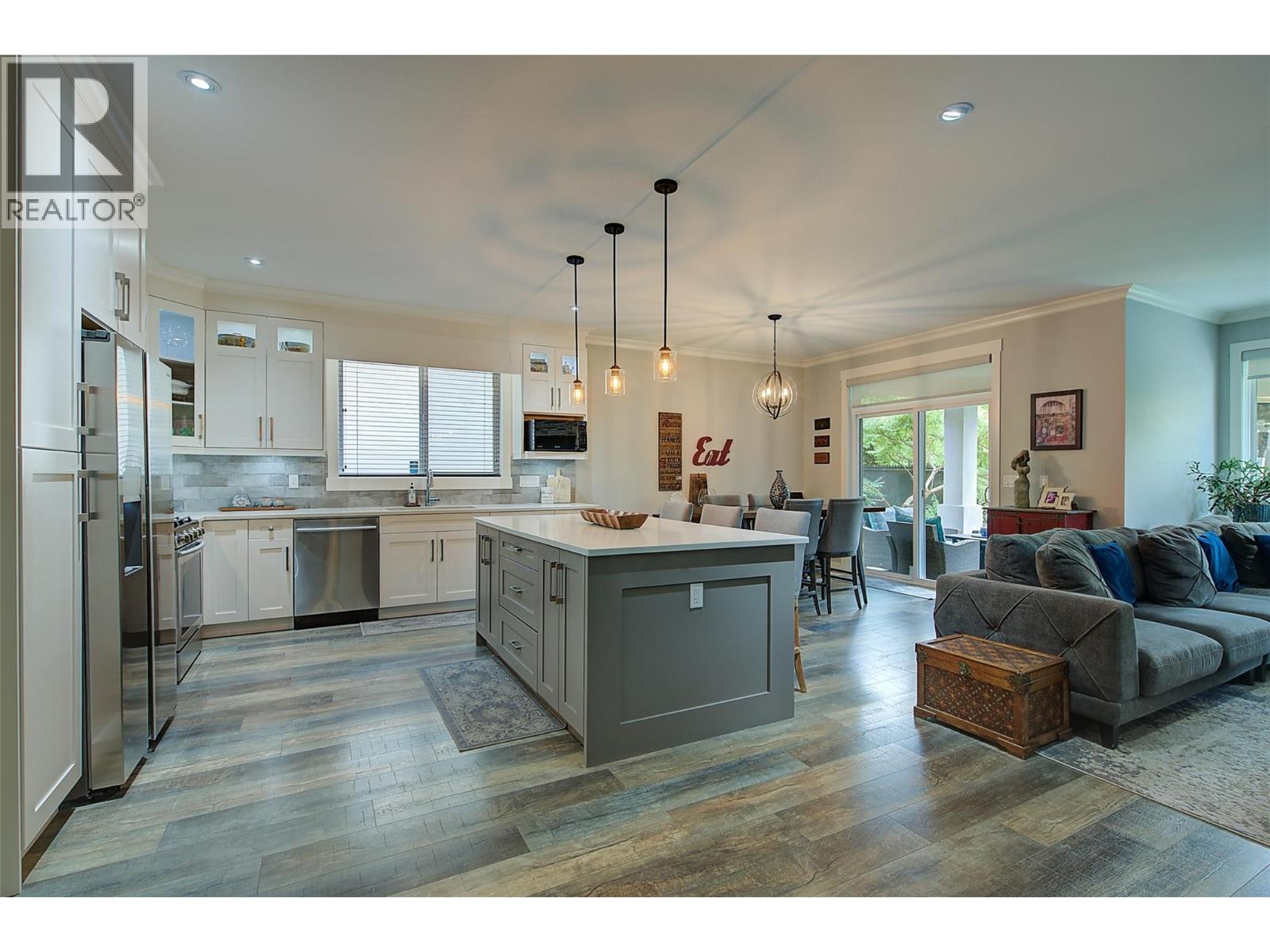 361 Chardonnay Avenue, Oliver, British Columbia  V0H 1T4 - Photo 3 - 10395238