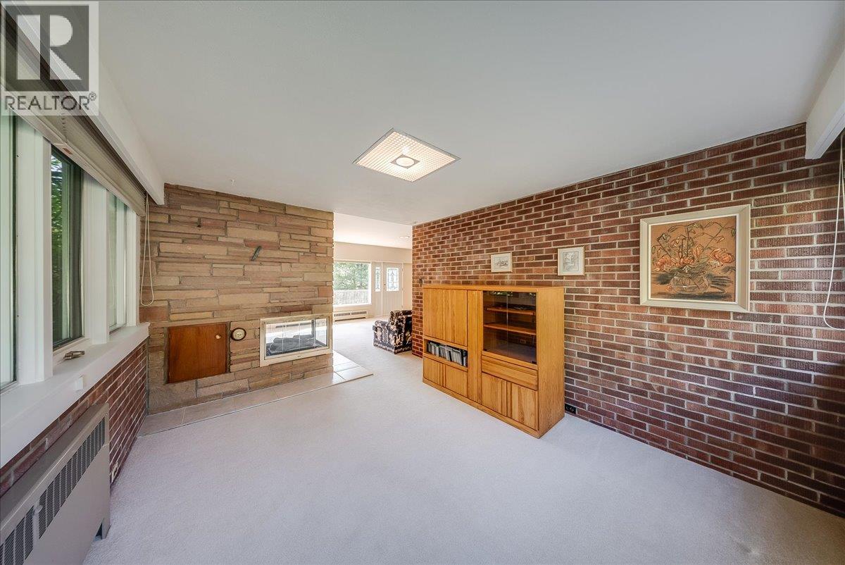 20 Hazlewood Drive, Trail, British Columbia  V1R 1E4 - Photo 8 - 10396937