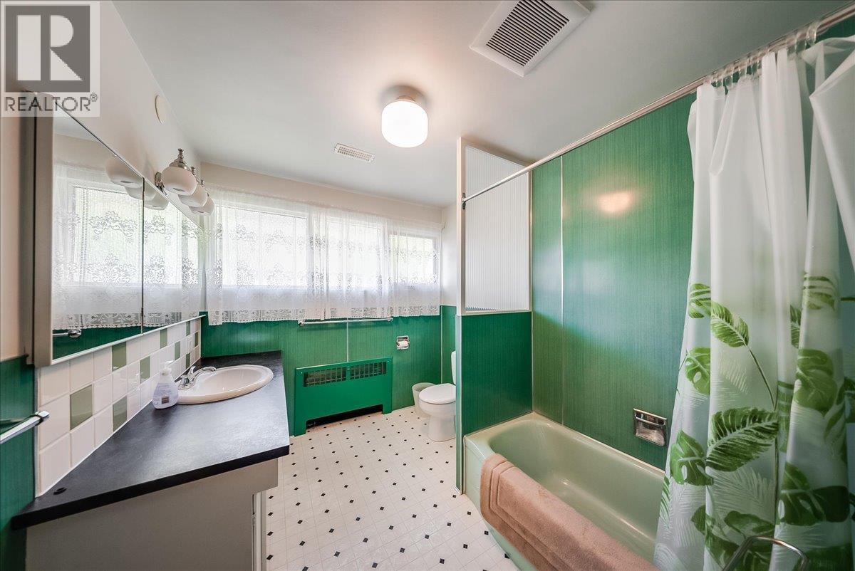 20 Hazlewood Drive, Trail, British Columbia  V1R 1E4 - Photo 25 - 10396937