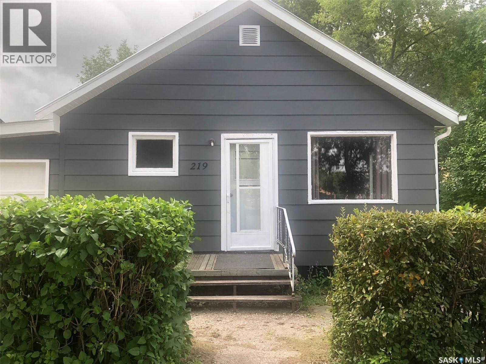 219 3rd AVENUE E, Canora, Saskatchewan