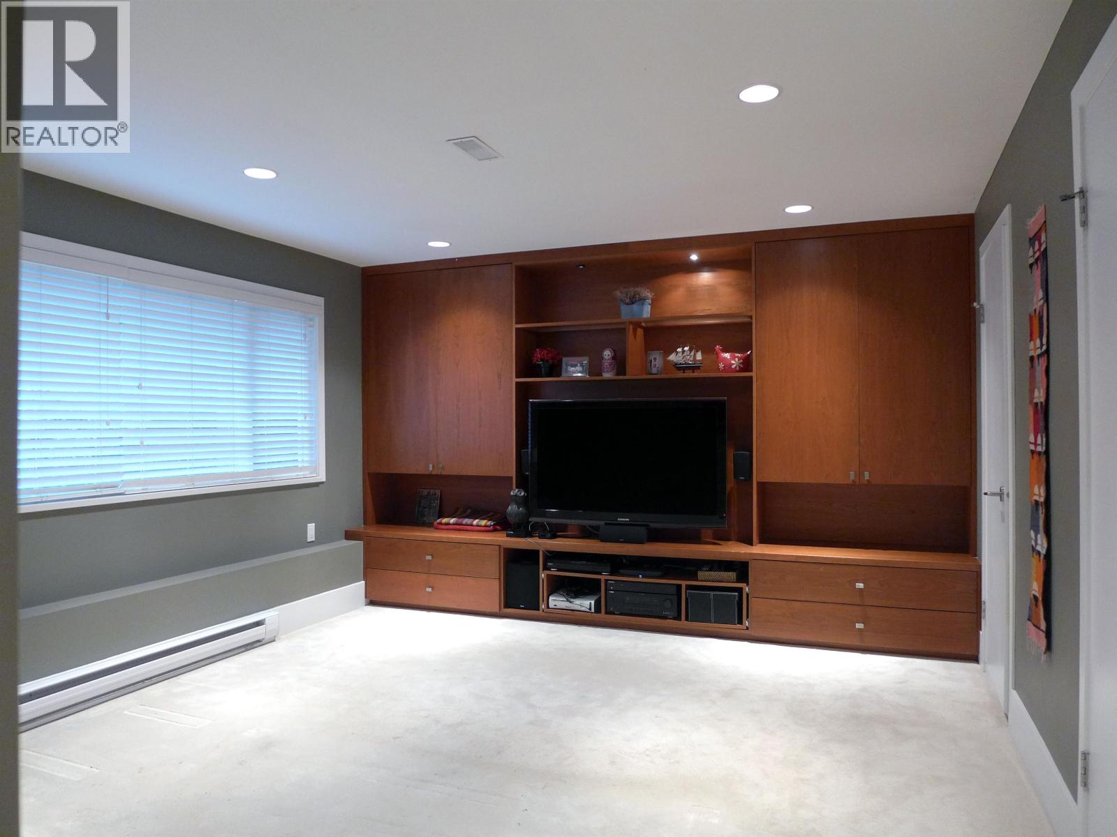 3014 E 14th Avenue, Vancouver, British Columbia  V5M 2J2 - Photo 11 - R3136583