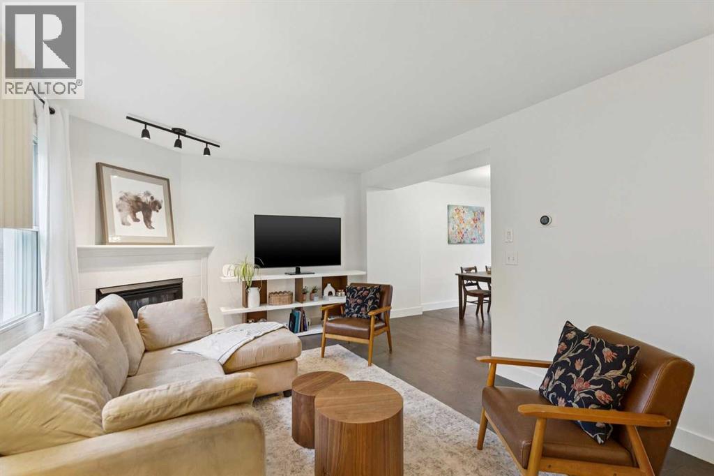 2291 Flanders Avenue SW, Calgary, Alberta  T2T 5K9 - Photo 6 - A2323864
