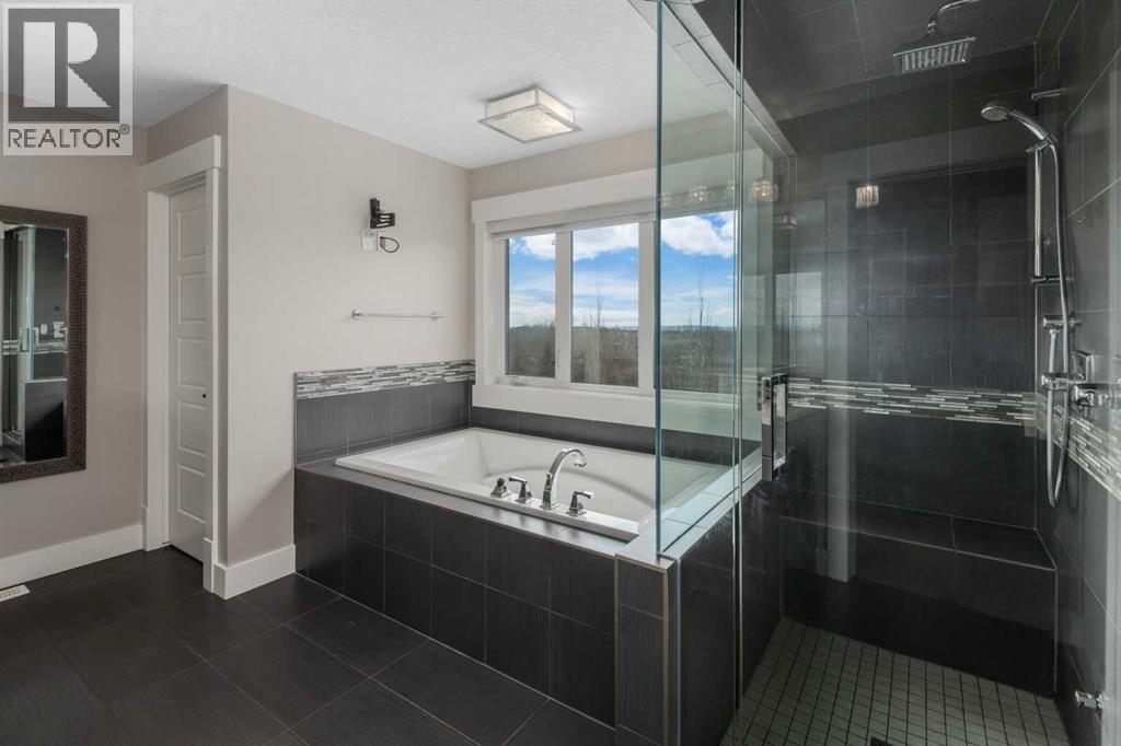 45 Rockcliff Heights NW, Calgary, Alberta  T3G 0C7 - Photo 24 - A2324286