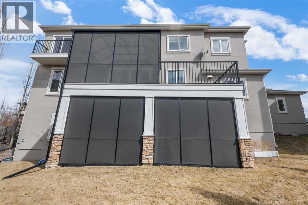 45 Rockcliff Heights NW, Calgary, Alberta  T3G 0C7 - Photo 6 - A2324286
