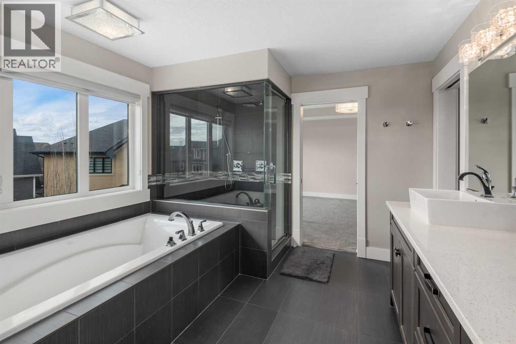 45 Rockcliff Heights NW, Calgary, Alberta  T3G 0C7 - Photo 25 - A2324286