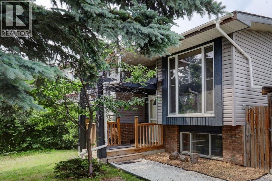 128 Pineland Place NE, Calgary, Alberta