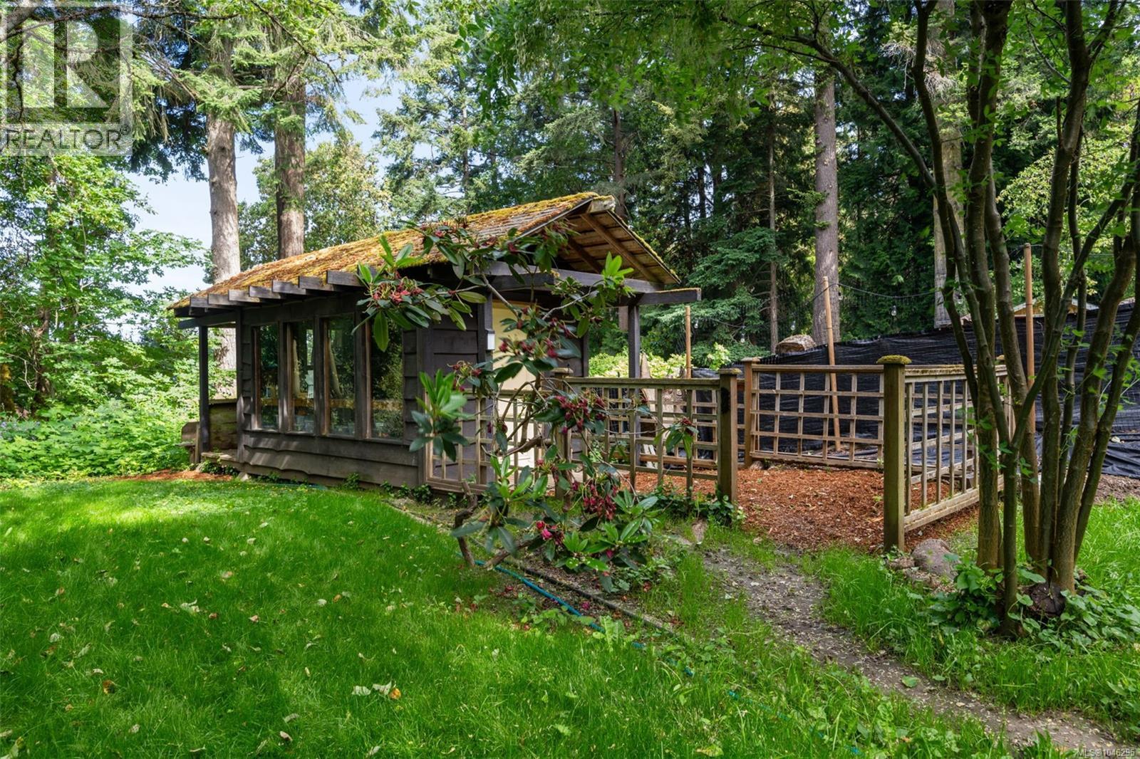 5168 Santa Clara Ave, Saanich, British Columbia  V8Y 1W4 - Photo 43 - 1046295